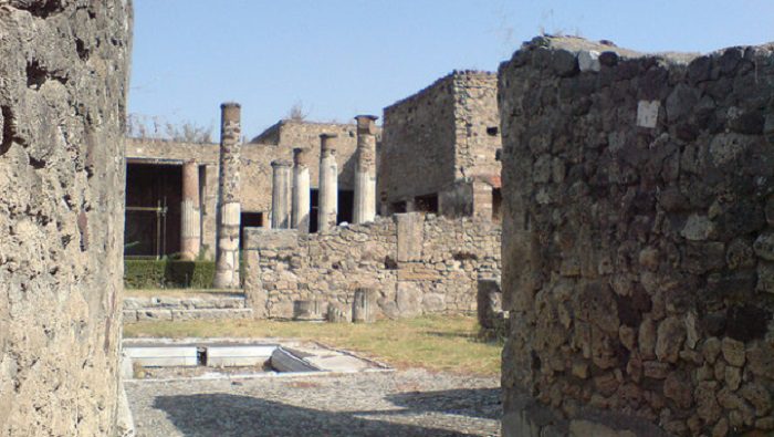 Pompei, tre splendide domus riaprono per Pasqua