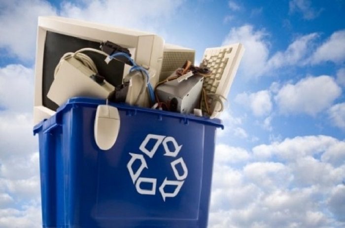 Avanza la raccolta dei rifiuti elettrici ed elettronici (raee)