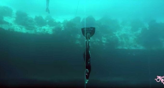 Il record spettacolare di Alessia Zecchini: 107 metri di immersione con un unico respiro
