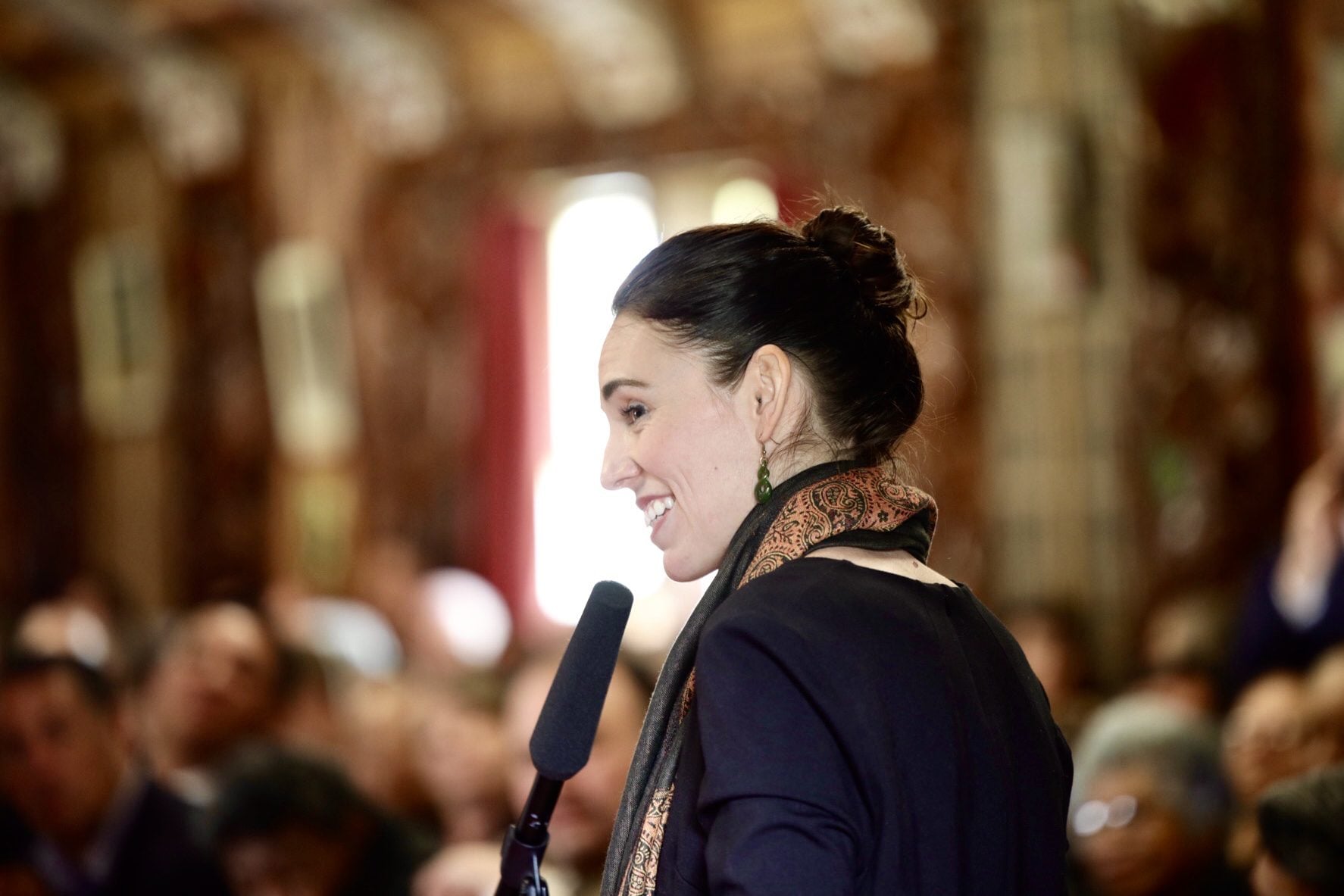 Le dimissioni di Jacinda Ardern: un modello positivo per le nuove generazioni