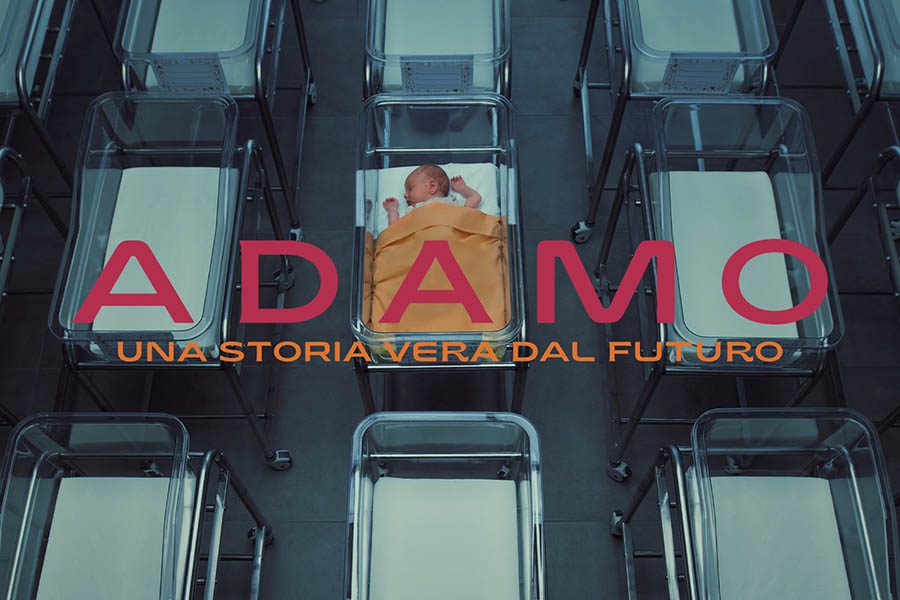 Un corto di Dude ci presenta la storia di Adamo, l’ultimo bambino nato in Italia nel 2050. 