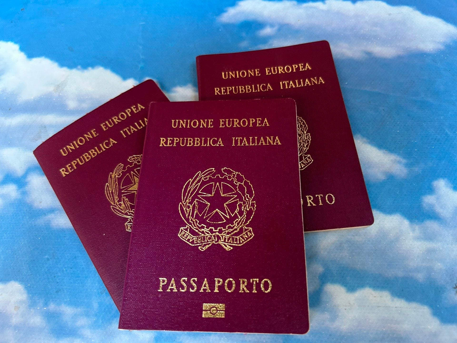 A breve il passaporto si far&agrave; in tutti gli uffici postali: cosa portare e costi