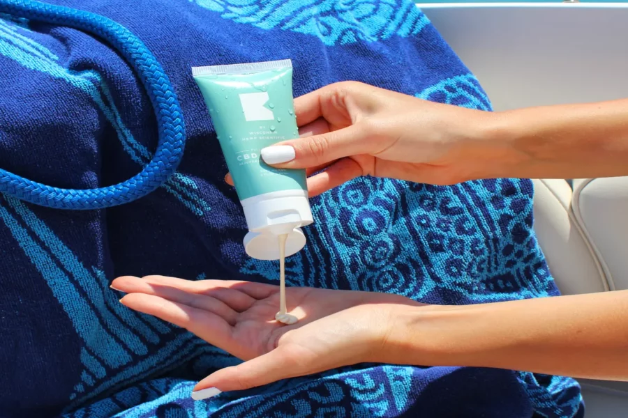 Crema solare: quale scegliere per proteggere bene la pelle