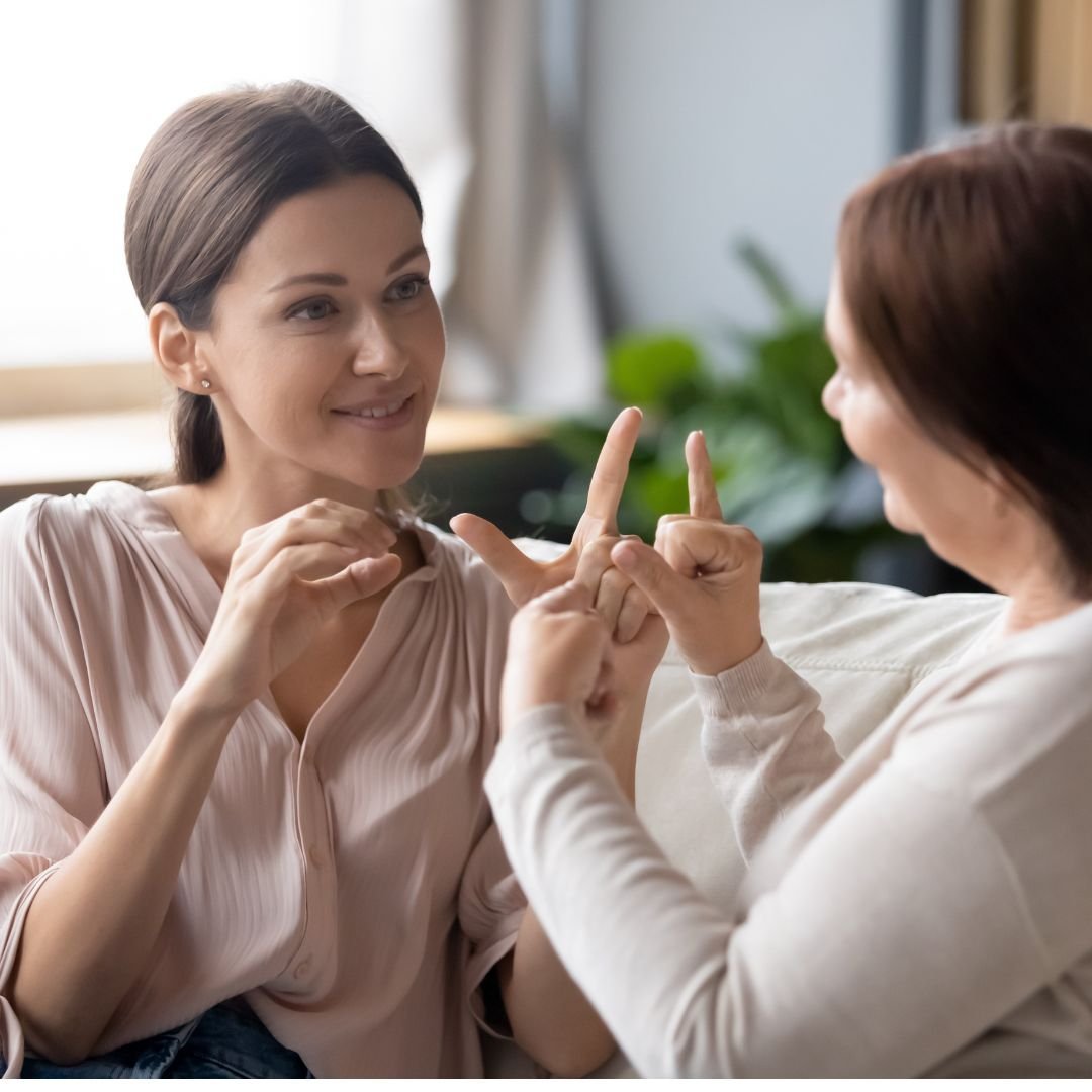 Imparare la lingua dei segni italiana per una società più accessibile