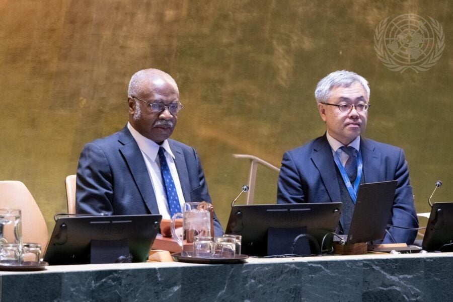 Palestina Onu.jpg Il Presidente dell'Assemblea generale Onu ed un Alto funzionario parlano all'assemblea generale