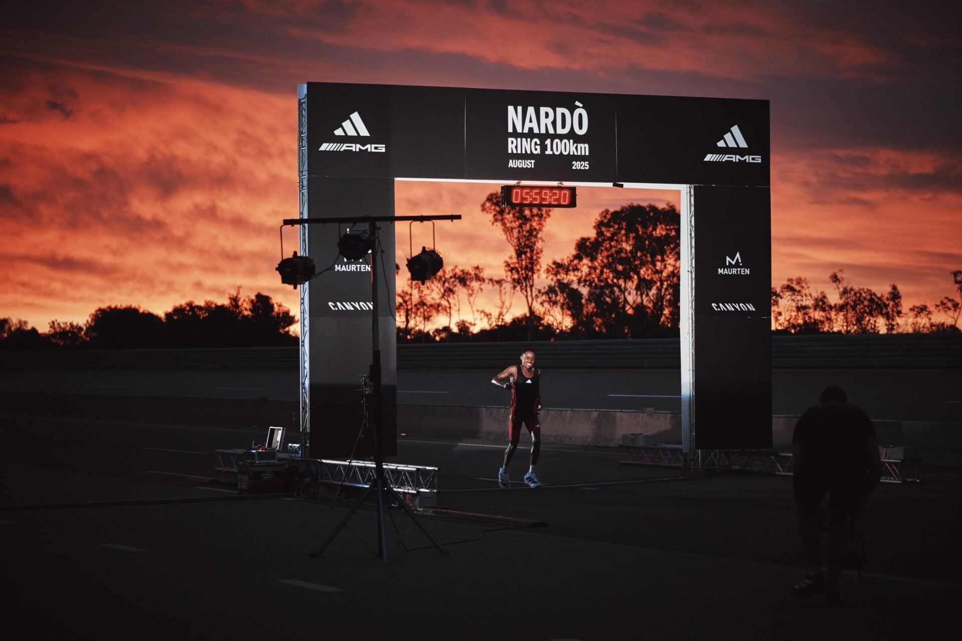 100 km da record: l’impresa di Kubheka che riscrive i limiti umani