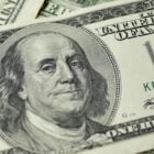 Benjamin Franklin (1706-1790) fu uno dei padri fondatori degli Stati Uniti, tanto che il suo volto appare sui biglietti da 100 dollari.